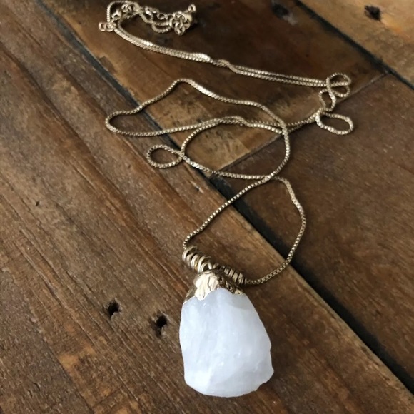 Free People Jewelry - FREE PEOPLE | Crystal Pendant Necklace
